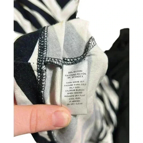 Ann Taylor‎ Loft Navy White Size Small Chevron Dress - Picture 4 of 4